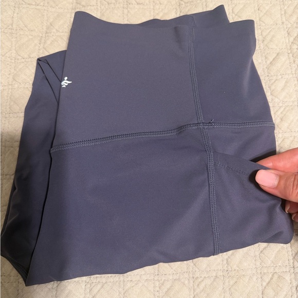 Halara So-Cinched tummy control full length legging. No front seam. Large - Picture 3 of 6